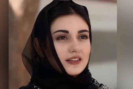 Sarah Khan S Father Dies In Karachi